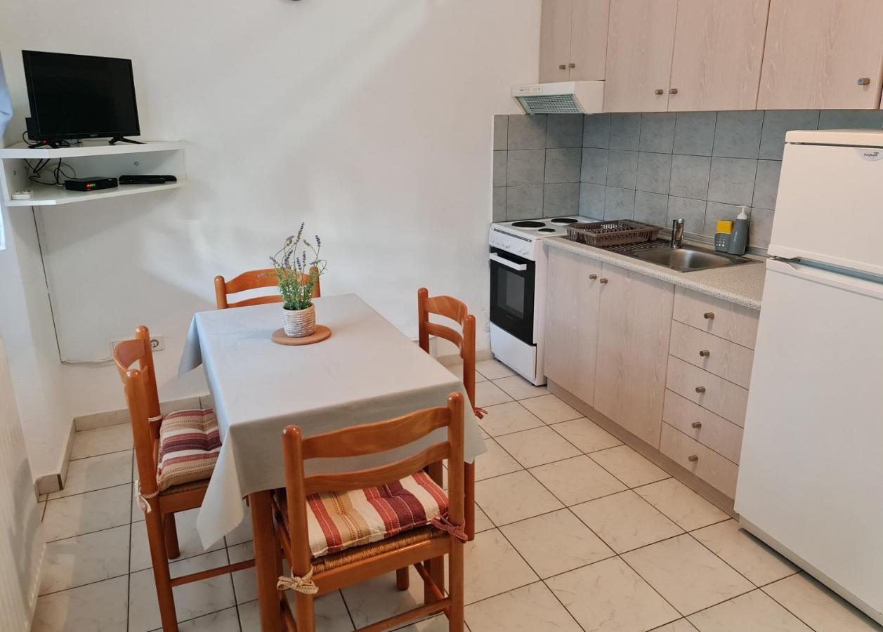 Apartments 4 You Paliouri Bilik gambar